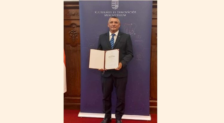 Miniszteri Elismerő Oklevél Vingler Zoltán oktatónknak!