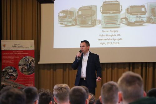 Volvo Trucks Hungary előadás a Lukács iskolában
